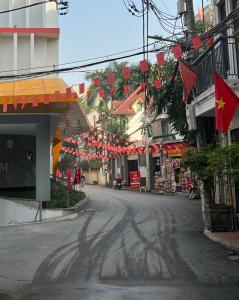 SIÊU PHẨM  7 TẦNG, THANG MÁY –PHÚ THƯỢNG, TÂY HỒ - NỘI THẤT SỊN, OTO ĐỖ CỬA – GIÁ 11 TỶ.